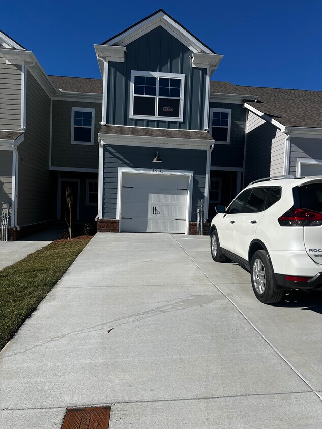 Foto principal - 6514 Wilford Ct