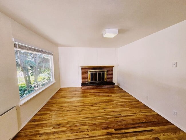 Building Photo - 3214 - Surreal Designs, LLC
