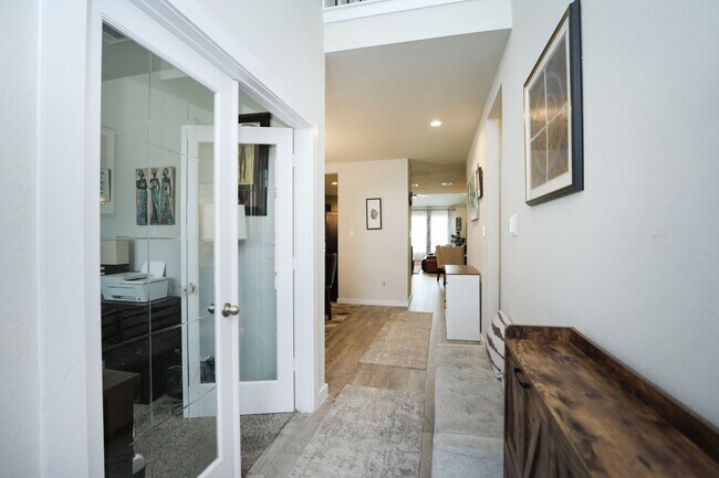 Foto del edificio - 5511 Gothic Oak Dr