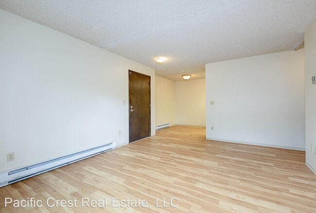 Building Photo - 5204 NE 52nd St