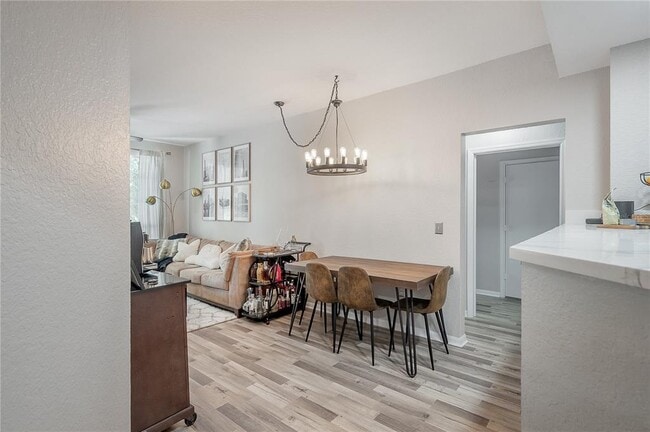 Building Photo - 410 S Armenia Ave