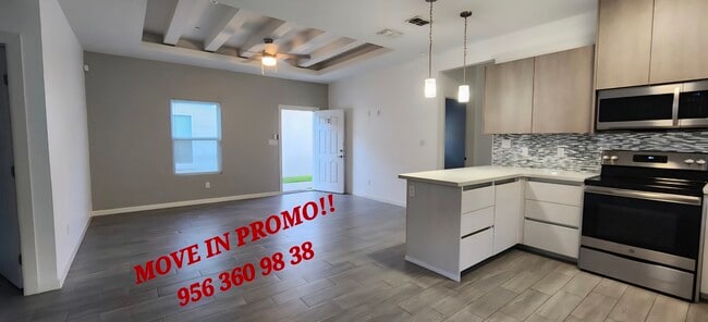 Building Photo - 807 W Garrison Dr