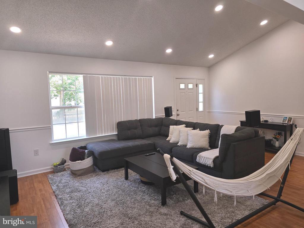 Foto principal - 701 Rugby St