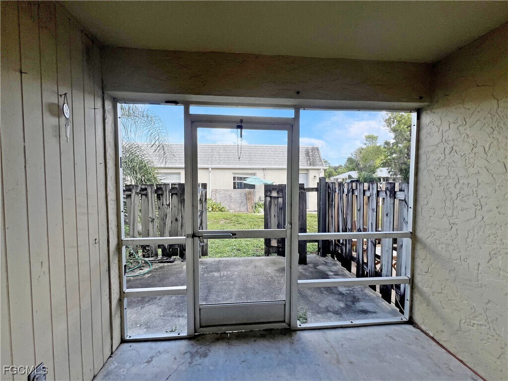 Foto del edificio - 6635 Warwick Cir