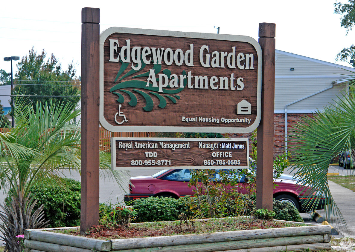 Building Photo - Edgewood Apartments