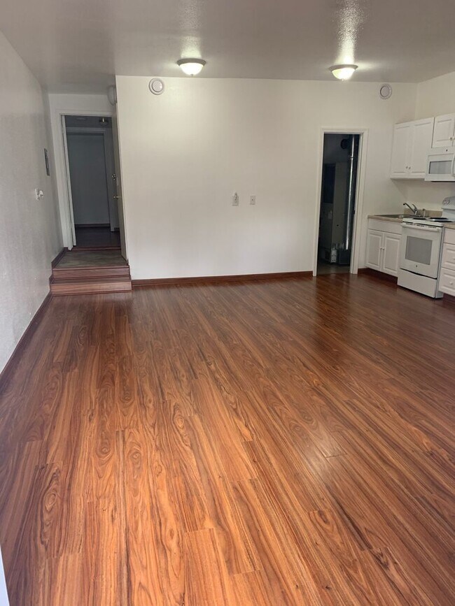 Foto del edificio - 224 Farewell Ave