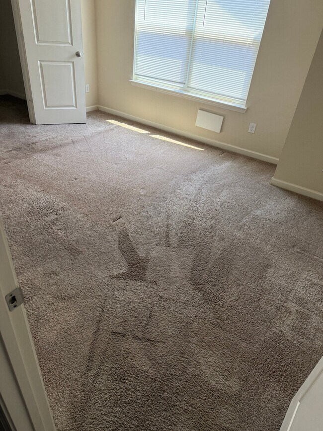 Foto del edificio - 503 Highwood Ln