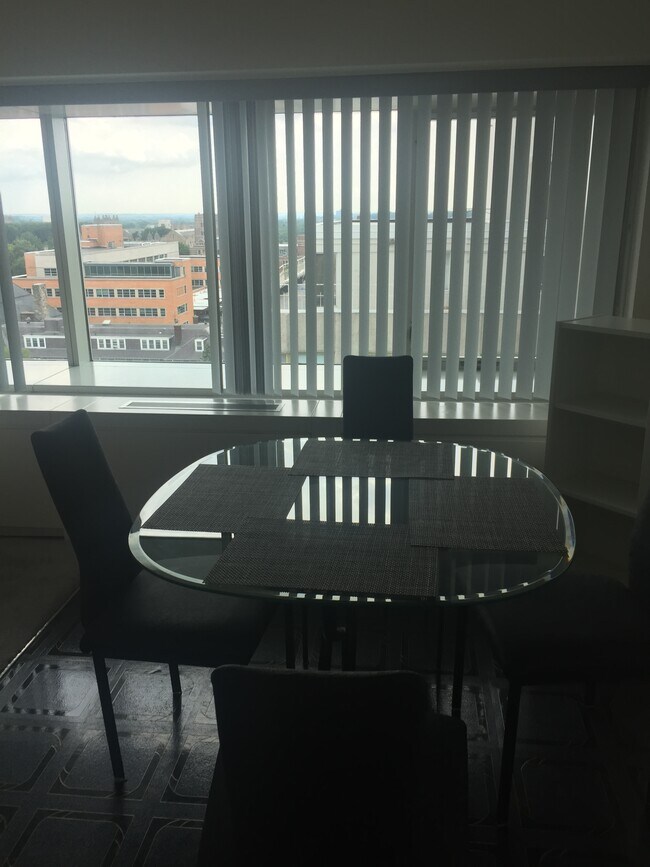 Foto del edificio - 555 E William St