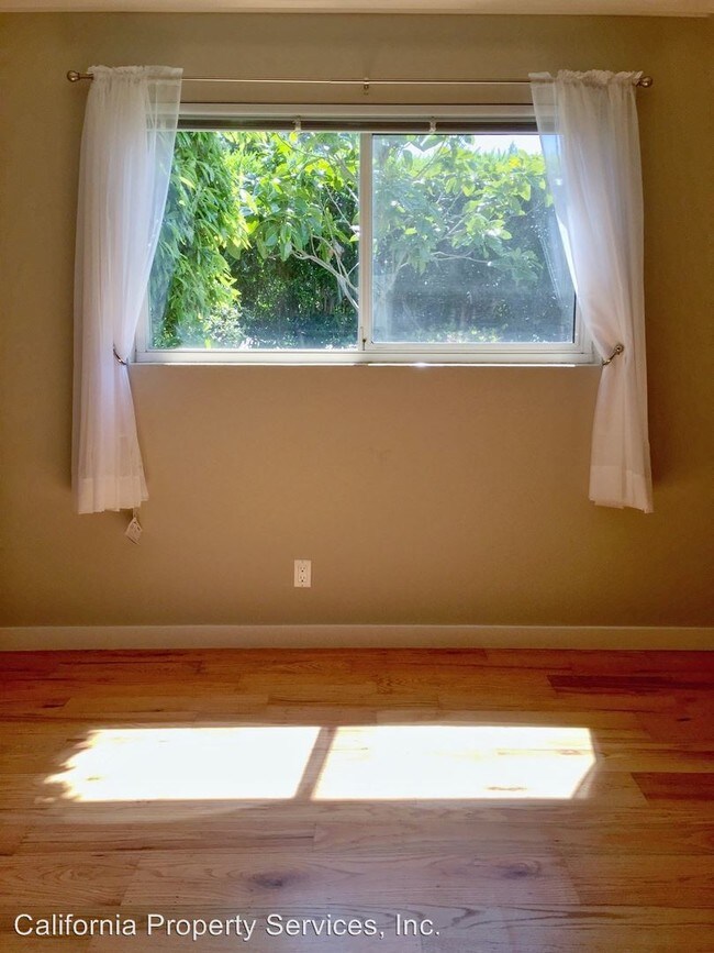 Building Photo - 3465 Alameda de las Pulgas