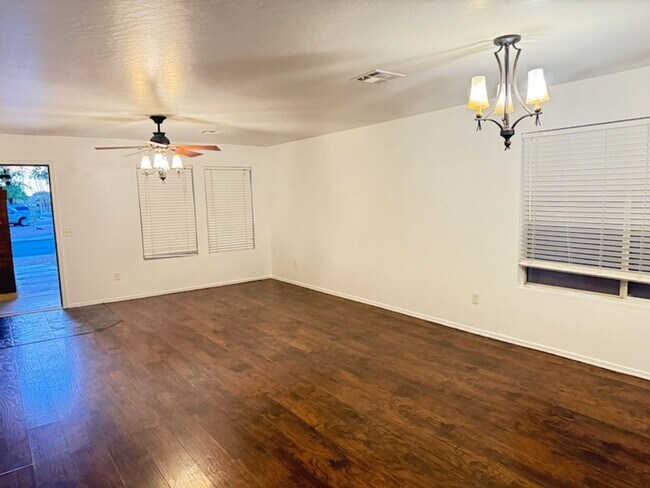 Foto del edificio - Apache Junction 3 bedroom rental