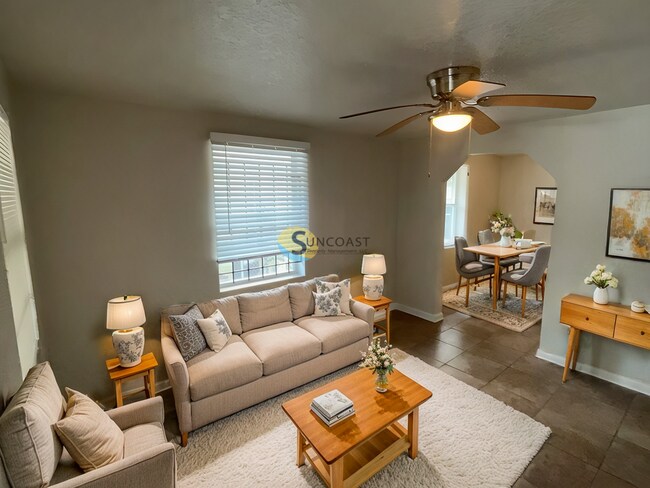 Foto del edificio - Great 2 Bedroom for Rent!