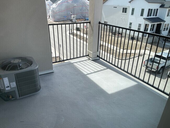 Foto del edificio - 1385 N 3830 W