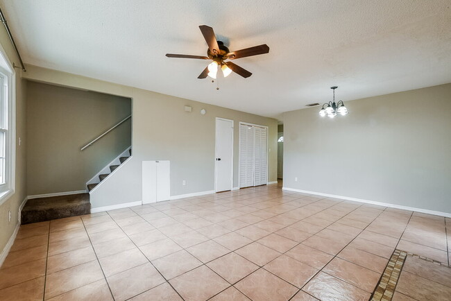 Building Photo - 515 Beechwood Ave