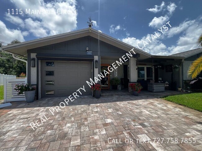 Building Photo - 1115 Mainsail Circle-