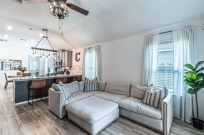 Foto del edificio - 24015 Shumard Grove Ln