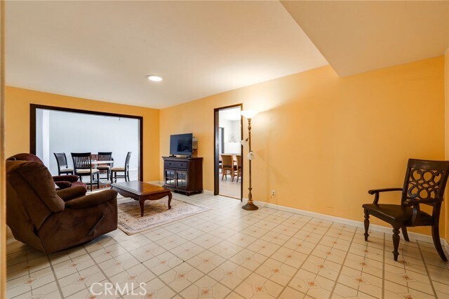 Foto del edificio - 13352 Barney St