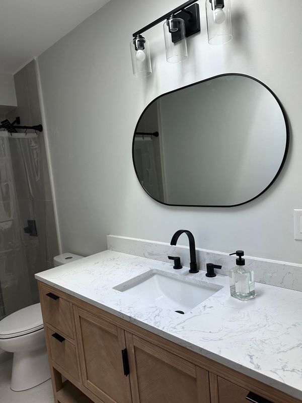 Foto del edificio - 831 NW 20th Ter