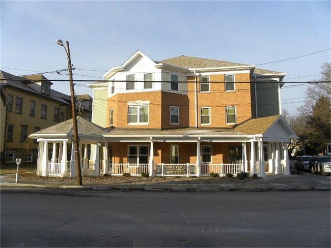 Foto del edificio - 105 N Gilpin St