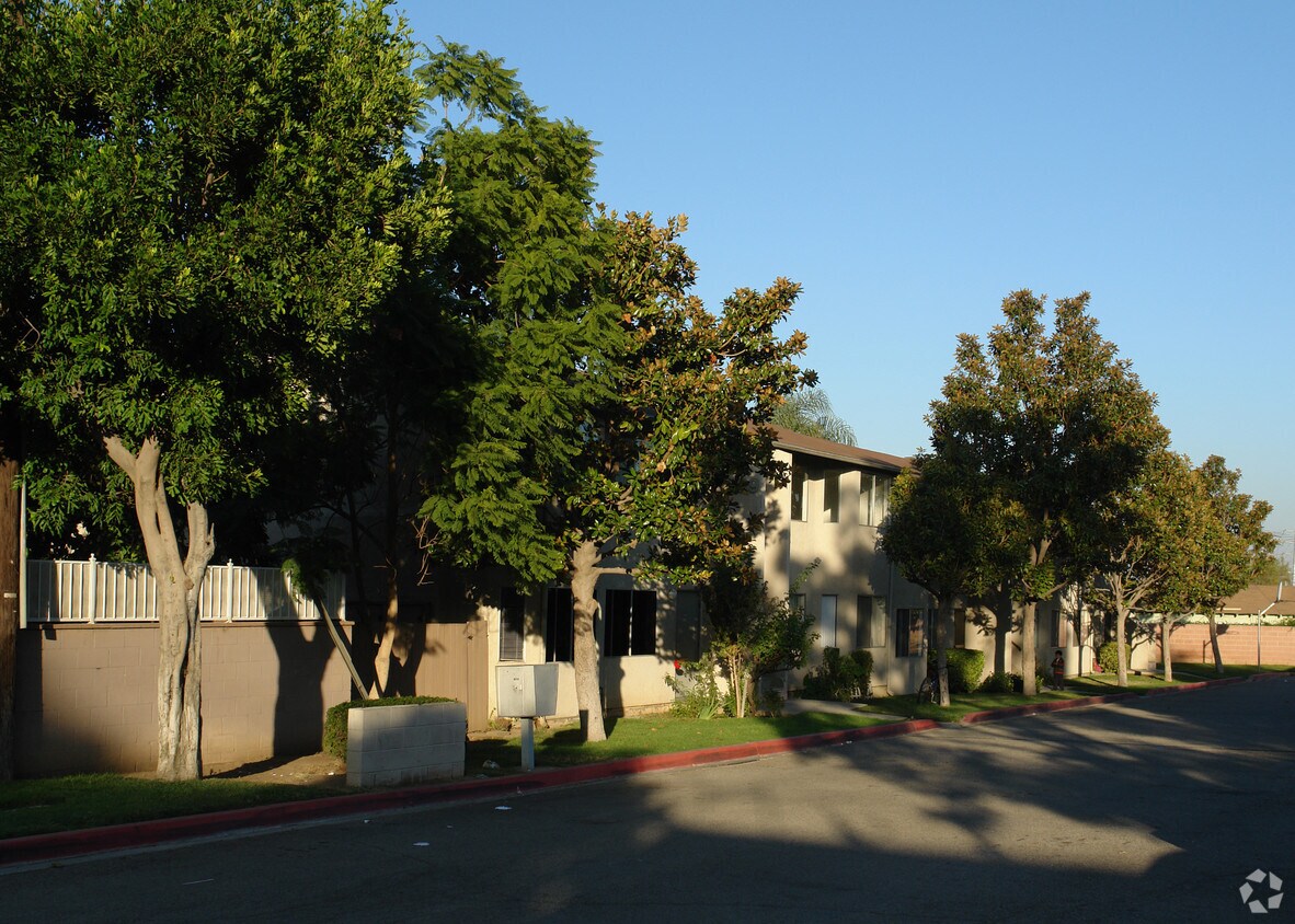 Primary Photo - 209 N Buena Vista Ave