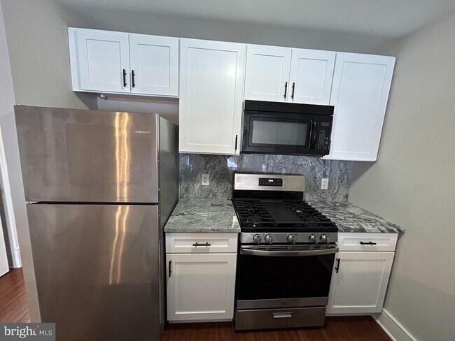 Foto del edificio - 1011 Princeton Pl