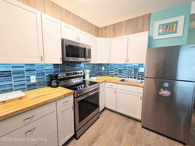 Building Photo - 490 S Orlando Ave