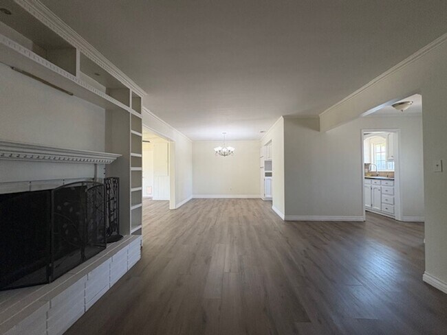 Building Photo - Redlands 4 Bedroom Home