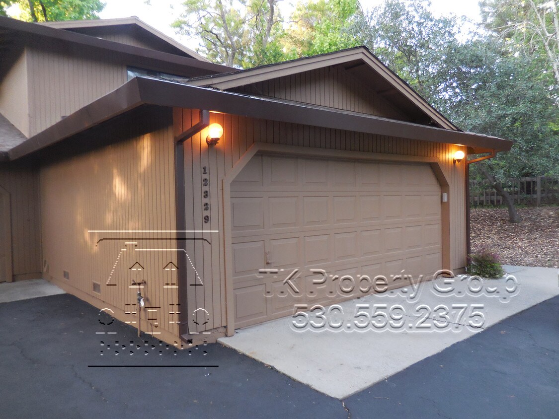 Foto principal - 12329 Shaunsetta Ct