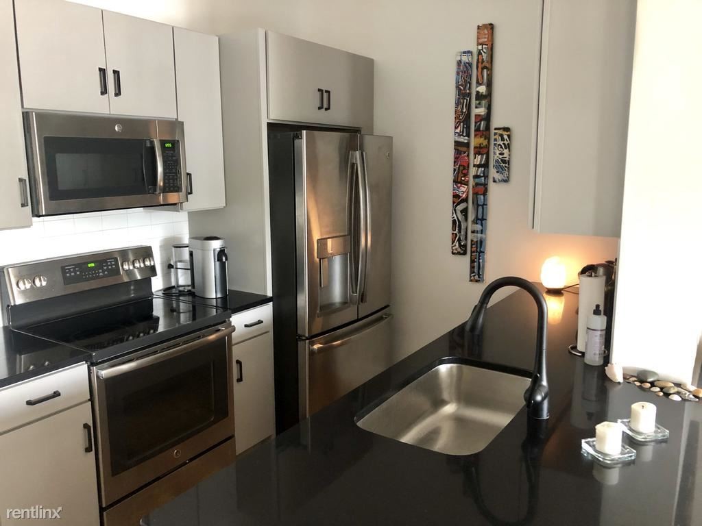 Foto principal - 5267 Holmes St