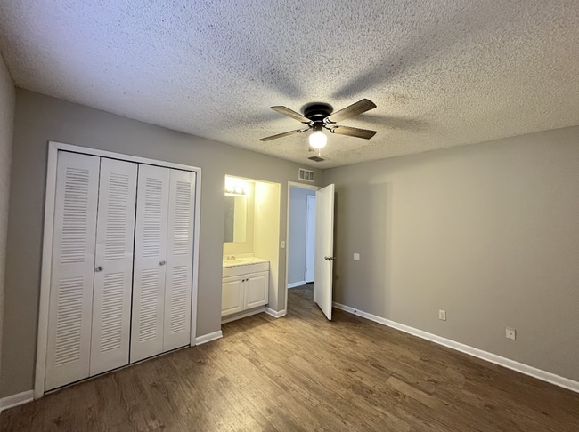 Building Photo - 5324 Westchase Ct