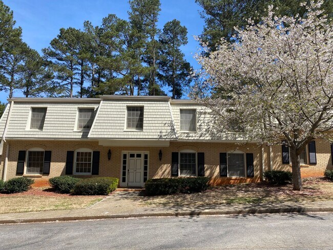 Foto del edificio - Georgetown Village Apartments