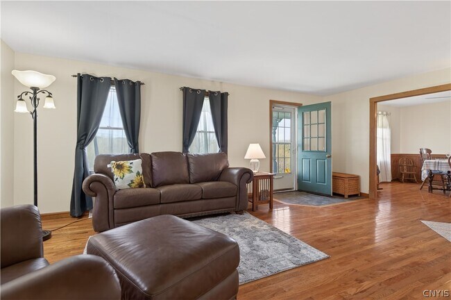 Foto del edificio - 3756 Oak Hill Rd