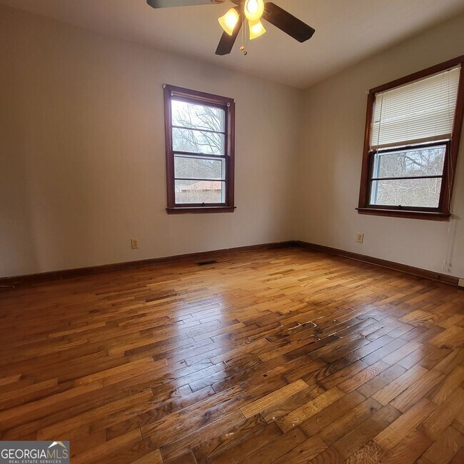 Foto del edificio - 60 Turner Bend Rd SW
