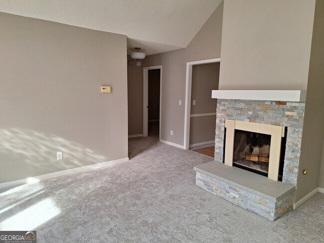 Foto del edificio - 41 Sandstone Ln