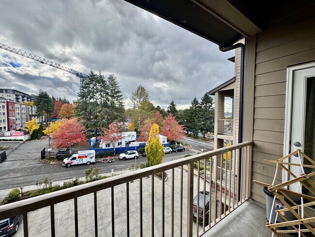 Foto del edificio - Modern Comfort Meets Prime Convenience in the Heart of Redmond’s Overlake (Reduced rent until May...