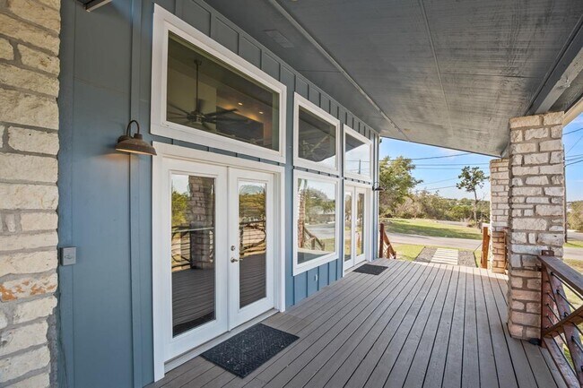 Building Photo - 6607 Avenida Ann St