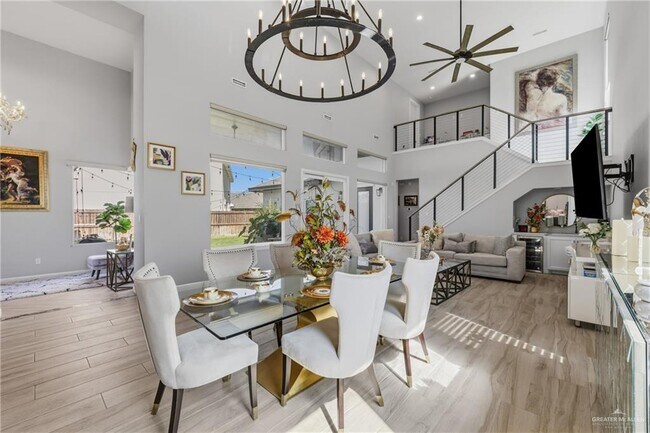 Foto del edificio - 27 Ensenada Ave