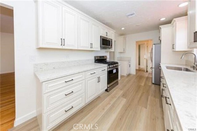 Foto del edificio - 15853 Romar St