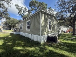 Building Photo - 9707 Polak Dr