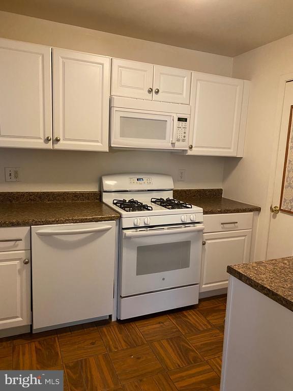 Building Photo - 2715 Adams Ct