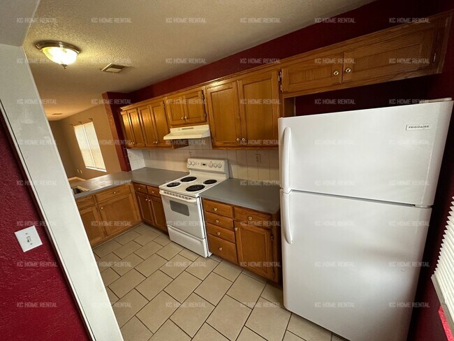 Foto del edificio - Spacious 3 bed 2 bath apt unit in Richmond...