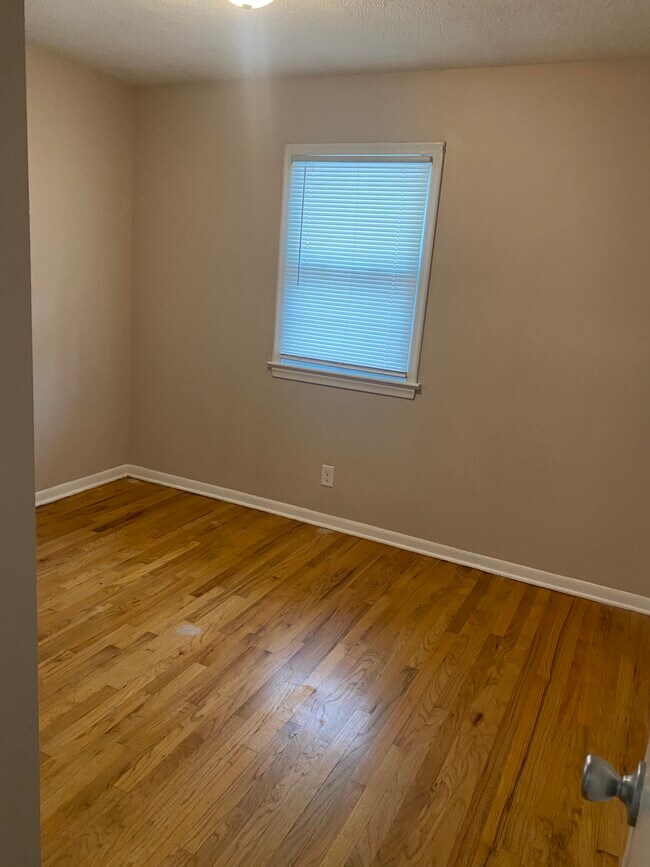 Building Photo - 6708 S 48th St