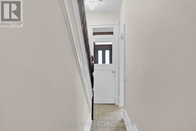 Photo du bâtiment - 210 Florence St