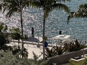 Building Photo - 800 West Ave