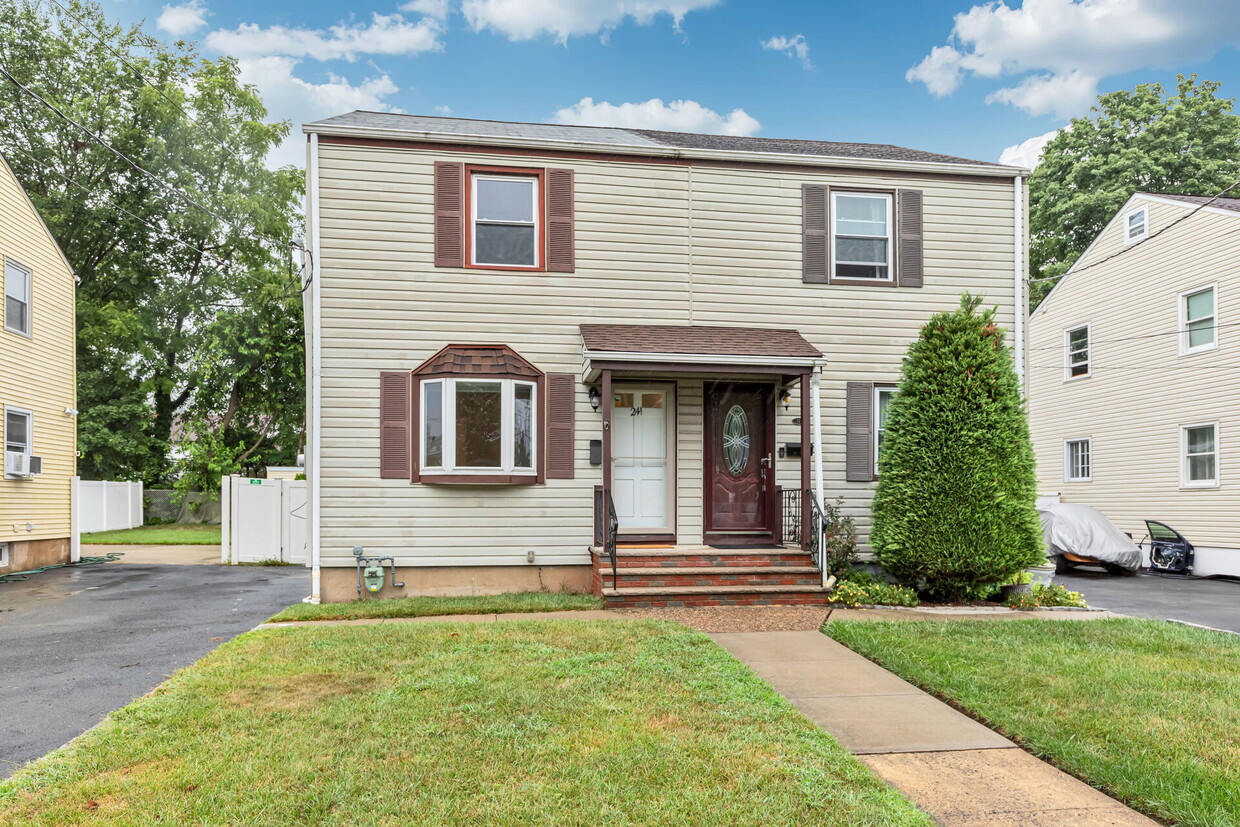Front - 241 Windsor Ave
