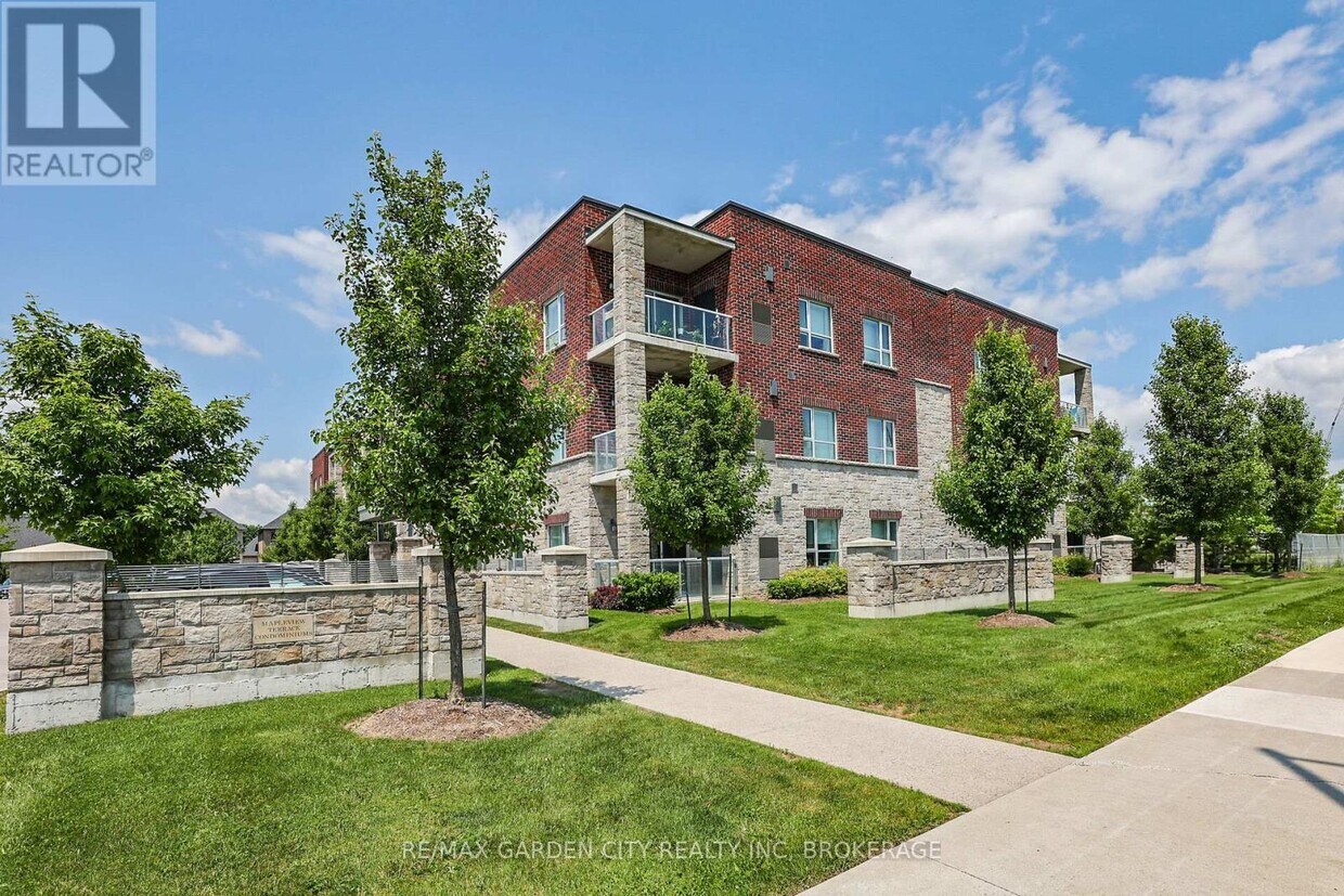 Photo principale - 529-529 S Pelham Rd