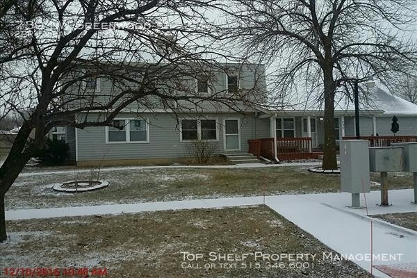 Primary Photo - 739 NW Greenwood St