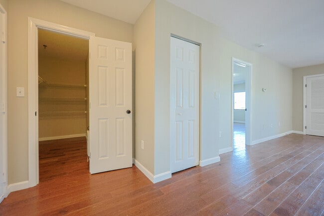 Building Photo - 3920 Mystic Valley Pky