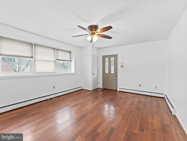 Building Photo - 912 Bergen St