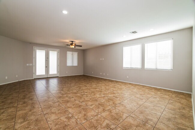 Foto del edificio - 7543 W Darrel Rd