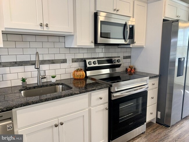 Building Photo - 46 W Pittsfield St